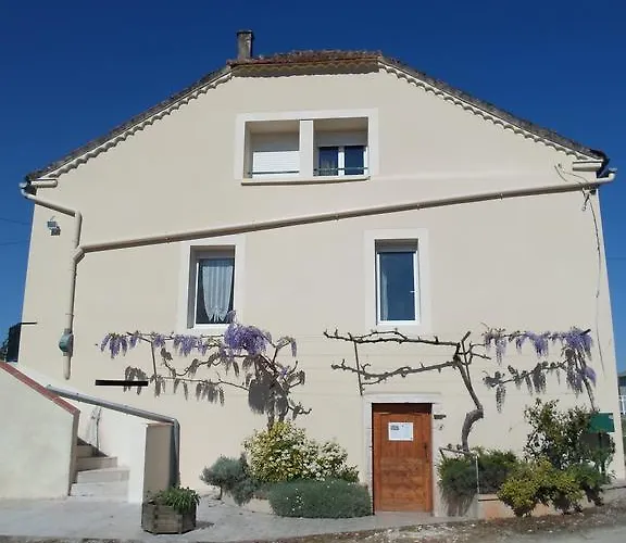 ゲストハウス Ferme De Laprade