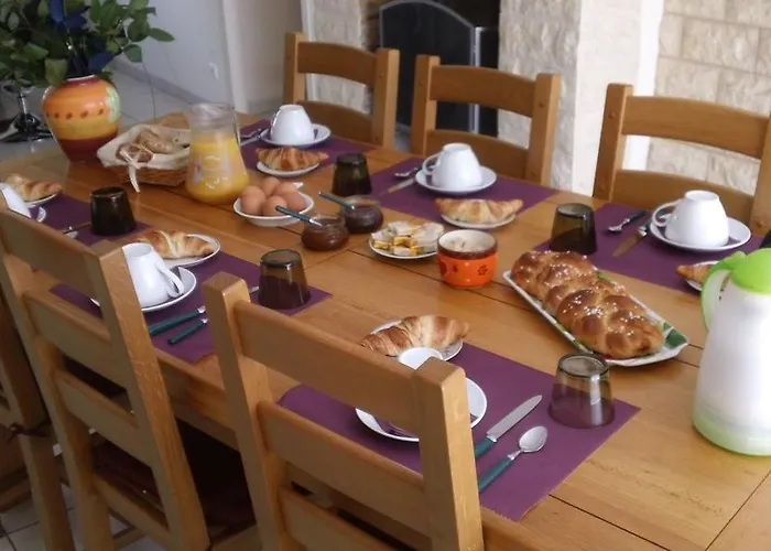 ゲストハウス Ferme De Laprade 3*