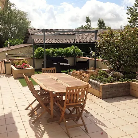Ferme De Laprade Guest house *